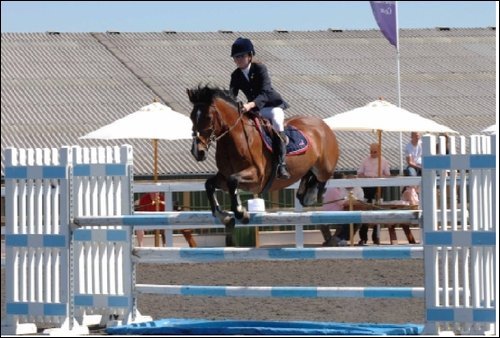 clare-jumping-at-rowallan